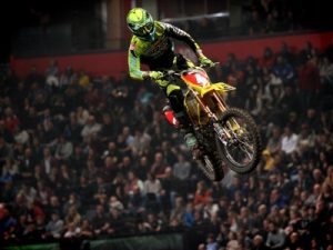 Video: Suzuki wins 2016 Arenacross championship