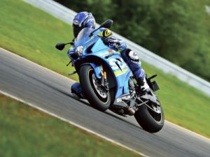 Cadwell Park added to Suzuki cafe tour