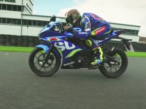 Taylor Mackenzie takes on Richard Cooper in GSX-R125 and GSX-S125 challenge