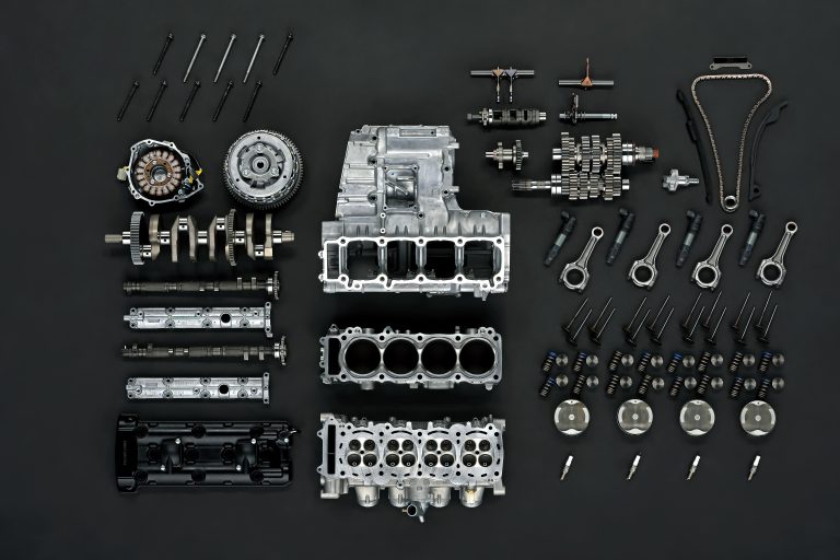 GSX1300RRQM2_disassembled_parts_4