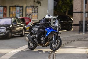 V-Strom-800-Action-_07.jpg