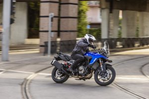 V-Strom-800-Action-_10.jpg