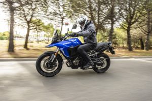 V-Strom-800-Action-_30.jpg