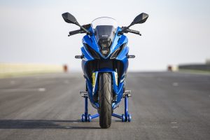 Suzuki_8R_Blue_Track_R3JM1098.jpg