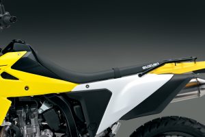 DR-Z400SRJM5_Low_Seat-scaled.jpg