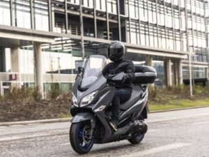 Commute in comfort with free accessory pack on Burgman 400